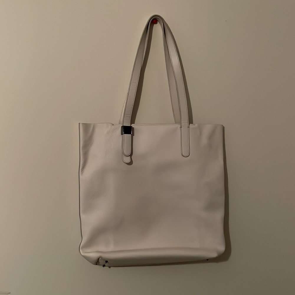Everlane Italian Leather White / Cream Petra Tote Bag Purse with Metal Accents - Picture 8 of 16